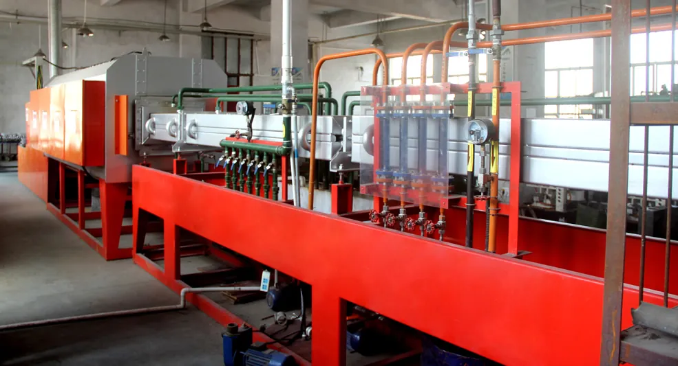 Heat treatment furnace line